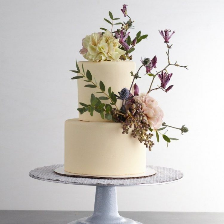 Classic Wedding Cake Stye - Cream Fondant with Flowers