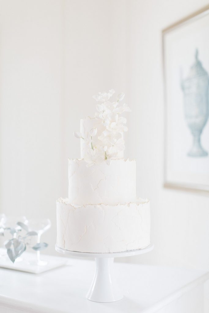 all-white-winter-wedding-cake