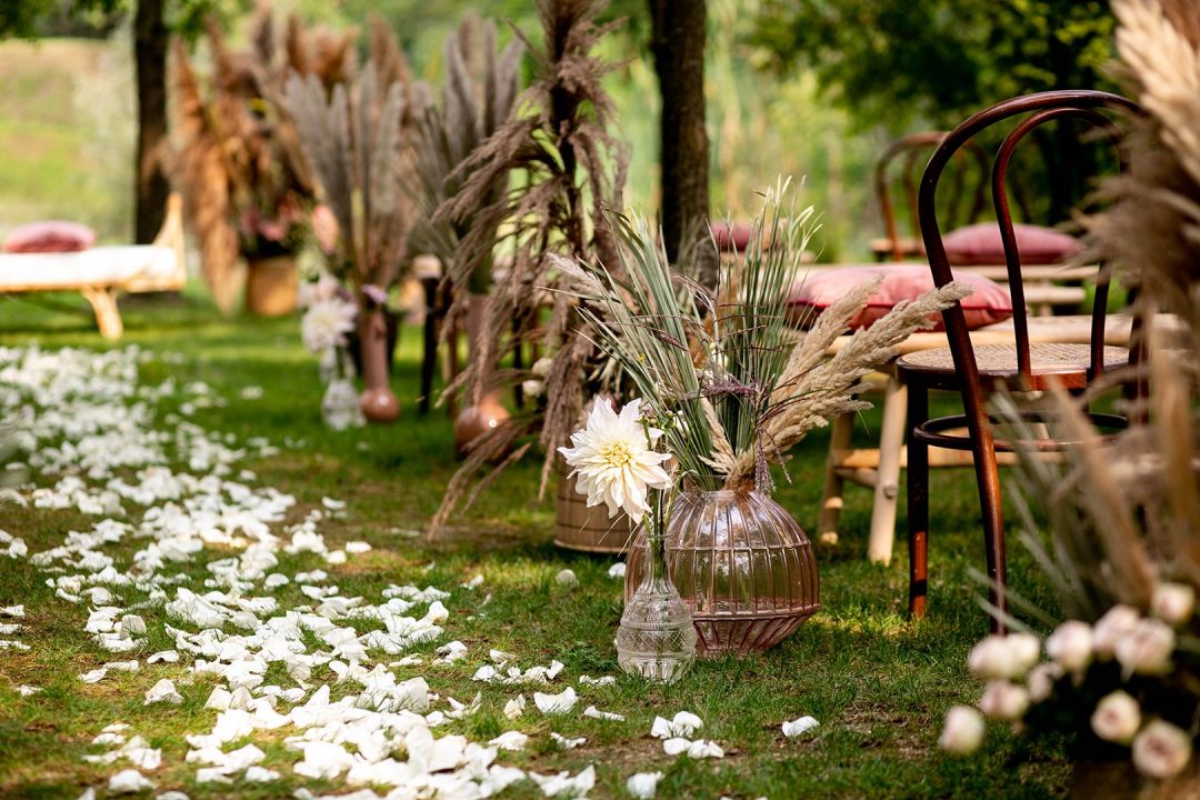 21 Beautiful Wedding Aisle Decor Ideas - WedBoard