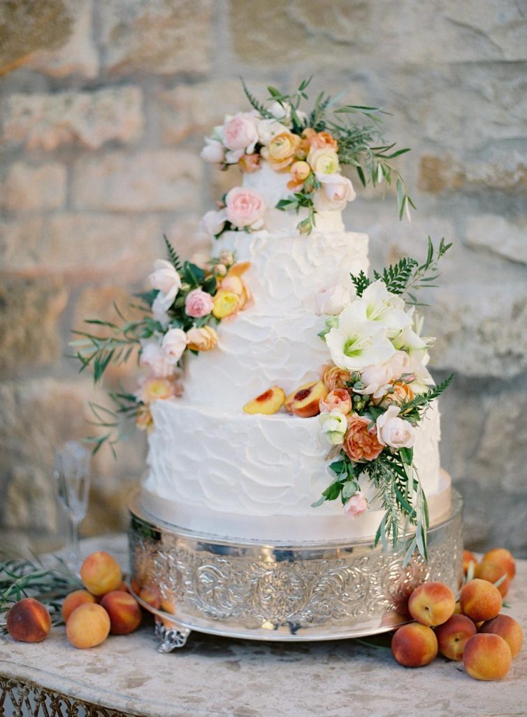 peach wedding cake