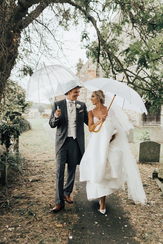 rainy-day wedding